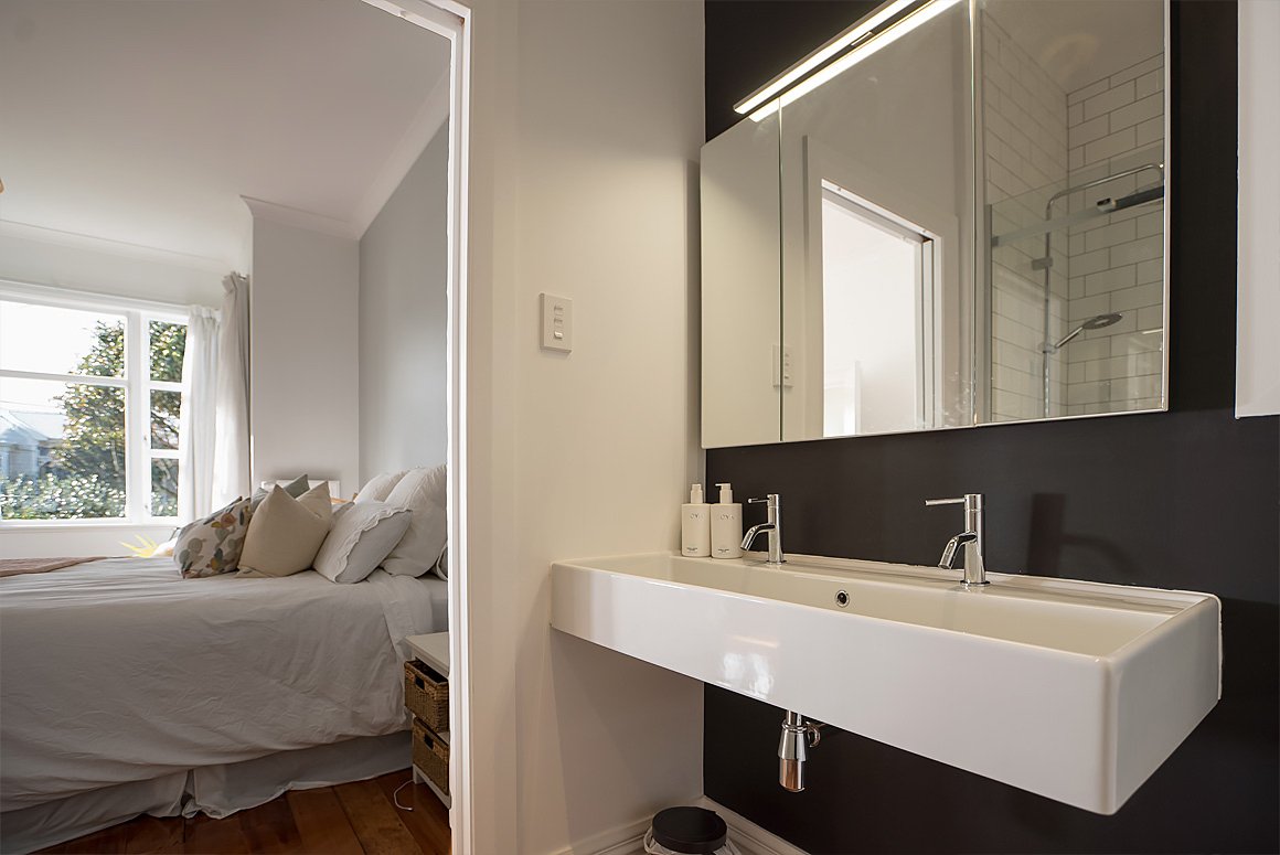 petone-villa-renovation-ensuite.jpg